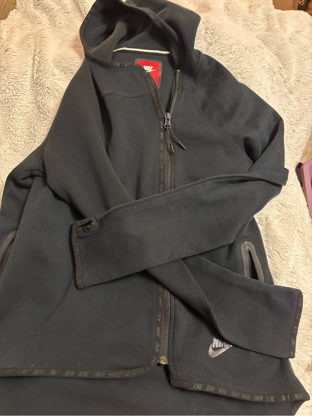 Nike Men’s Black Zip-Up Hooded Fleece Jacket